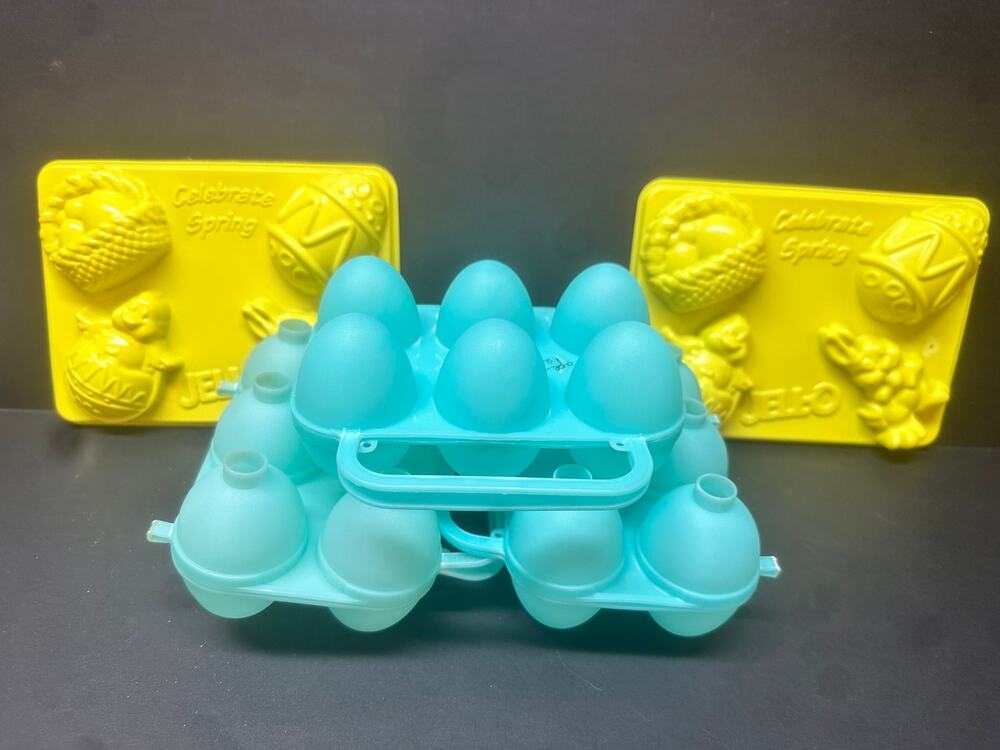 VTG 5X Jello Jiggler Molds 2 Celebrate Spring, 3 smooth eggs